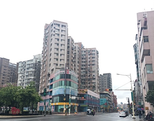 松山車站|萬像廣場|二樓店舖kelly汐止賞屋 - Image 2