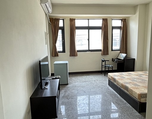 超優質套房出租-近彰濱 - Image 5