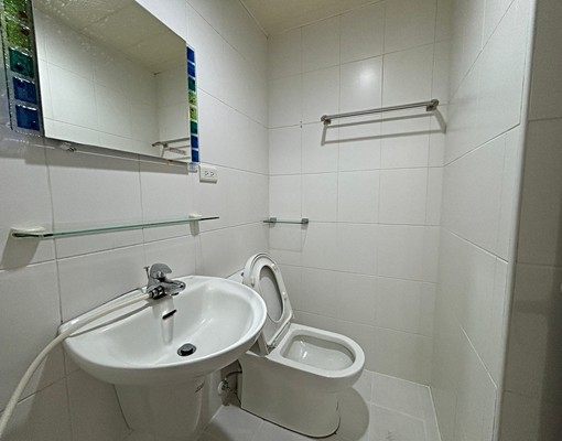 2房+雙衛浴+車位、含管理費、藝文特區、慈文國中、交流道 - Image 7