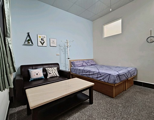 近前鎮高中捷運站、透天電梯套房 - Image 2