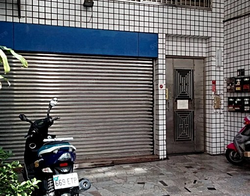 青年路公園旁套房出租 - Image 1