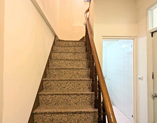 小港中安路電梯陽臺溫馨套房一卡皮箱入住 - Image 12