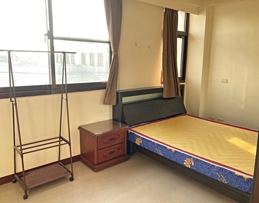 后里近美光.矽品.麗寶公寓三房1大衛浴租2萬 - Image 2