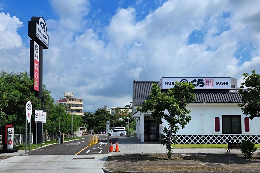 基地周邊,知名連鎖餐飲紛紛開店