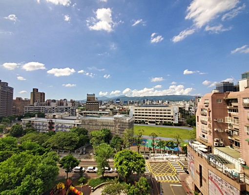 中信鍾天竣#正面學校美景/裝潢新穎/方正二房 - Image 2