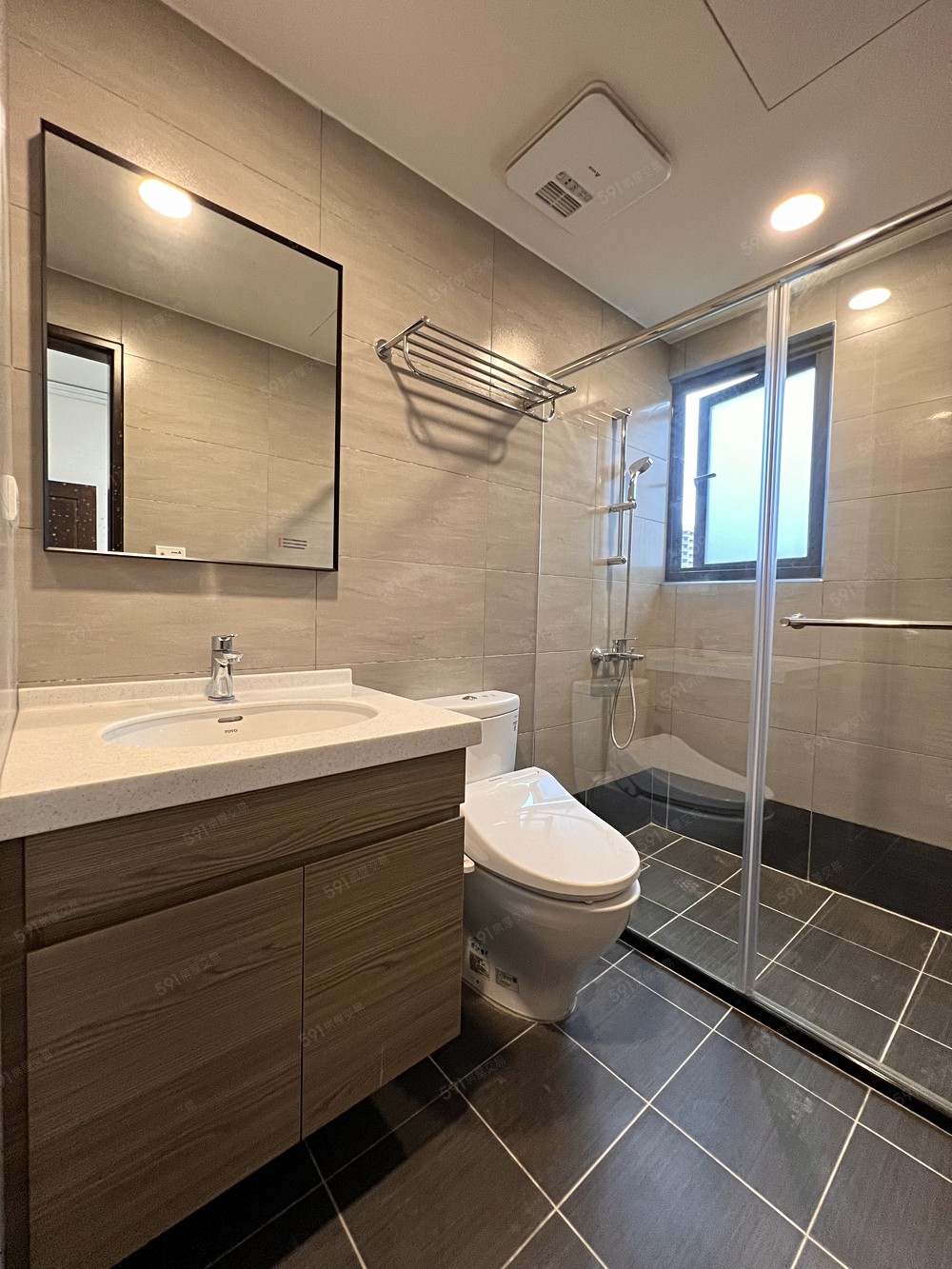 主臥衛浴,國際牌免治馬桶