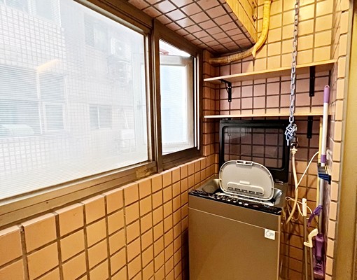 威尼斯大樓，一房一廳陽台套房，可租補 - Image 13