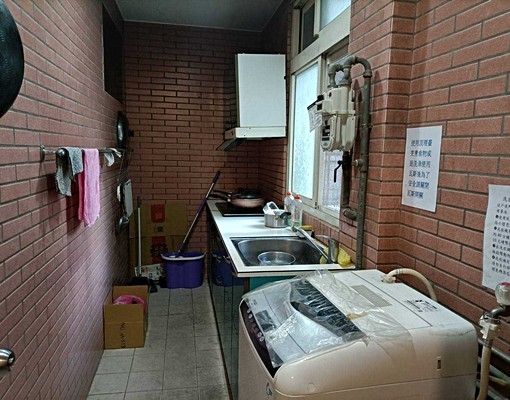 民族路女性專屬雅房|對外窗通風佳|租金含水電瓦斯 - Image 7