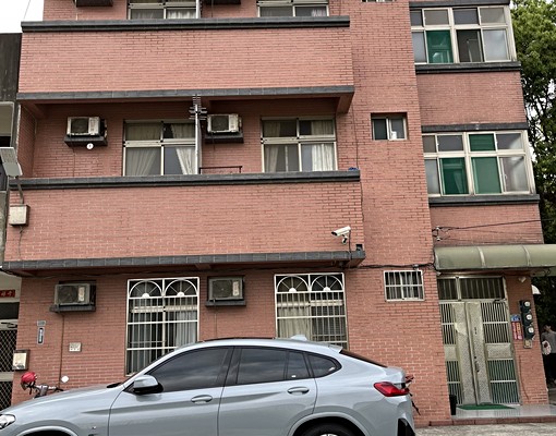 近香山轉運站，茄苳交流道，往竹科車程約15分鐘，租屋處好停車 - Image 4