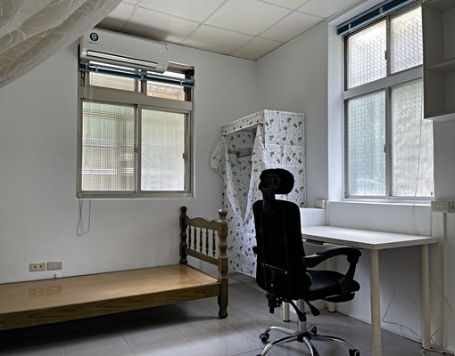 文化大學家庭式冷暖氣套雅房 - Image 1