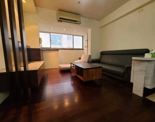 超級漂亮三房加車位便宜出租可以申請補助 - Image 1