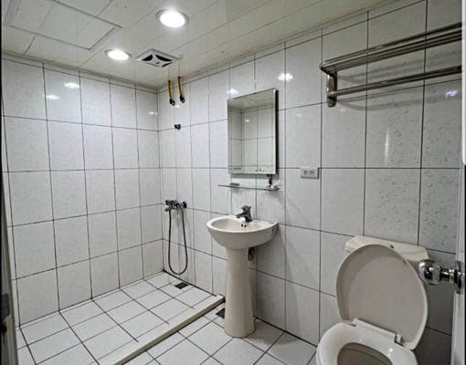 秀泰影城進德國中/精美公寓爬梯4樓可寵可租補/有陽台含網路 - 591租屋網 - Image 7