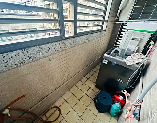 市議會捷運站⭐中正美麗殿⭐三房出租⭐ - Image 4