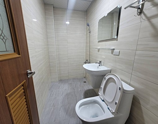 近光華夜市全新50吋電視、流理臺一房廳 - Image 3