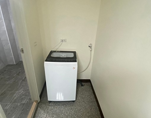 近後站/工業區全新套房免爬樓梯室內機車位 - Image 4