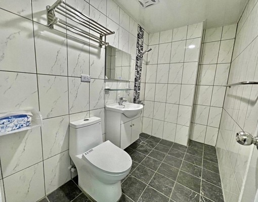 超美大套房/超大美陽台/獨洗獨曬/密碼鎖門/機車位/子母車 - Image 6