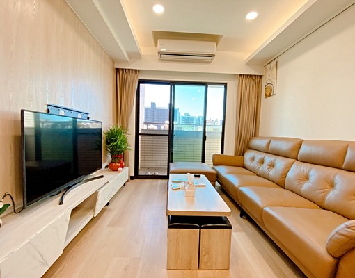 桃園中路特區交流道旁精裝三房車 - Image 1