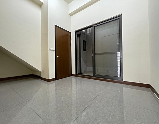 崇蘭優質店面1F出租 - Image 5