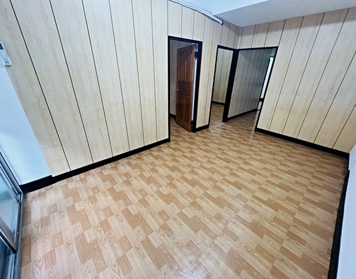 家樂福旁邊間方正三房-前後陽台-變頻冷氣 - Image 3