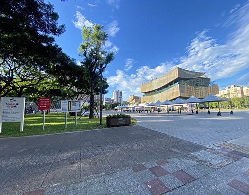 藝文特區南平市場✺星空美套房✺有獨立陽台 - Image 2