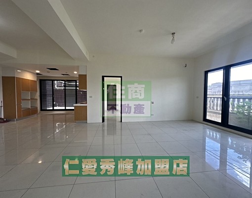 店長阿貴🏠稀有景觀庭院大戶🍎平面大車位🍍我專營美麗山林 - Image 4
