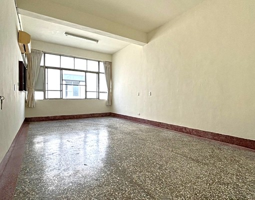 社宅🏠正義五甲商圈全棟透天4房88愛窩 - Image 1