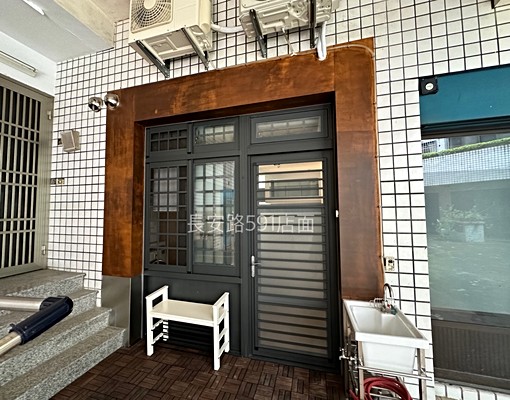 一房有廚房及一個夾層 - Image 1