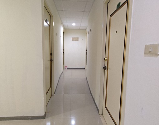 可租補近淡大★大對外窗★個人凸窗好曬衣★有公用免費洗衣機2台 - Image 11