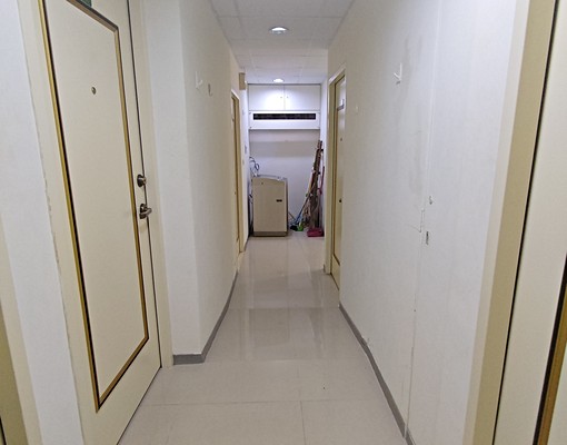 可租補近淡大★大對外窗★個人凸窗好曬衣★有公用免費洗衣機2台 - Image 10