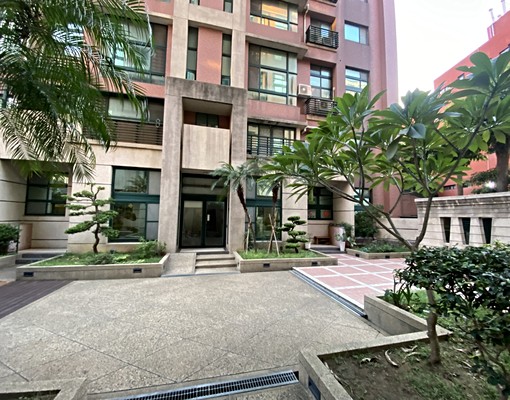 全新家電漂亮潔淨安全單人房附室內機車位近台元AI高速公路 - Image 7