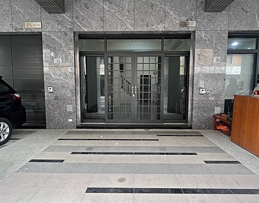 全新店面住家大間適合3代同堂 - Image 3