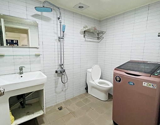 近工業區、東海商圈精裝三房(可租補) - Image 8