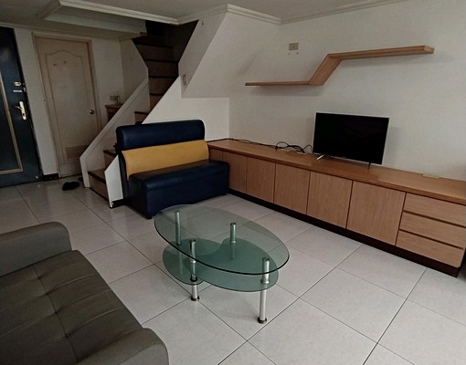 桃園車站.樓中樓景觀大套房.可租屋補助.免仲介費. - Image 8