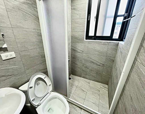 觀音搶手電梯套房/獨立陽台洗衣機/代收垃圾/可租補/含網路 - Image 11