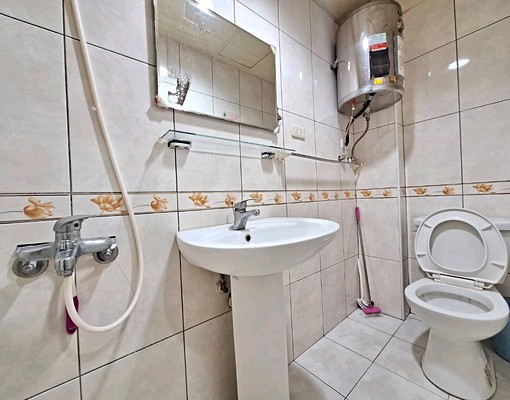 限女生單人床.近亞東醫院捷運站 - Image 3