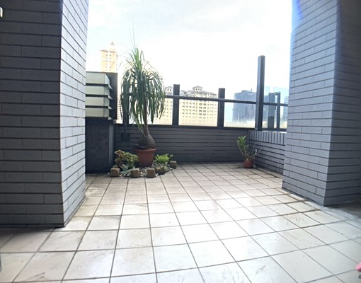 竹北高鐵-京站朝南大陽台露台戶~平面車位 - Image 11