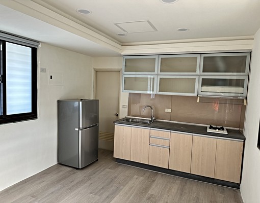 中華開發採光佳一户一梯大露台 - Image 9