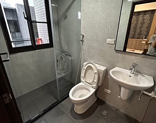 可租補_鎮北豪華全新套房_陽台全新未入住(獨立洗衣機) - Image 3