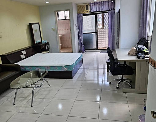 近七期文心路通風採光佳有陽台套房 - Image 2