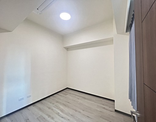 米蘭花園|嶺東商圈|含車含管|三房平車 - Image 4