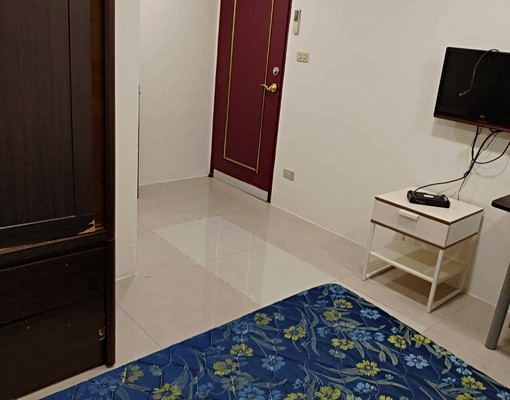 與繁華為鄰/廁所有對外窗 - Image 2