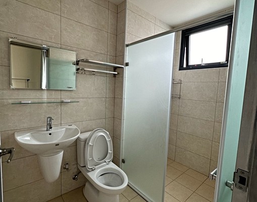 豐原新透天單人陽台美套房出租 - Image 4