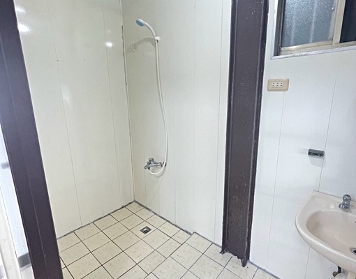 育達商職旁全新整理公寓整層傢電全 - Image 9