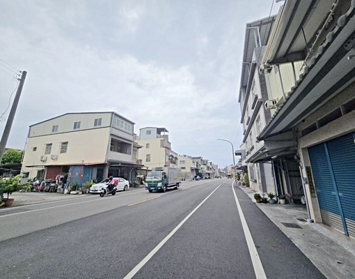 近高大16米路上透天店住~ - Image 2