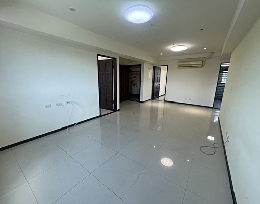 ◎歐洲之星寬敞明亮4房◎含管理費 - Image 6