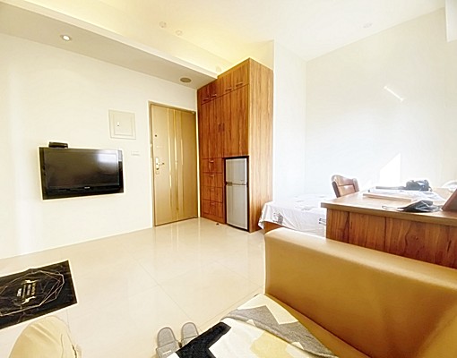 租補超優挑高大間超美房 - Image 6