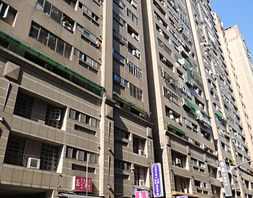 景平捷運挑高4米2(可申請租屋補助) - Image 5