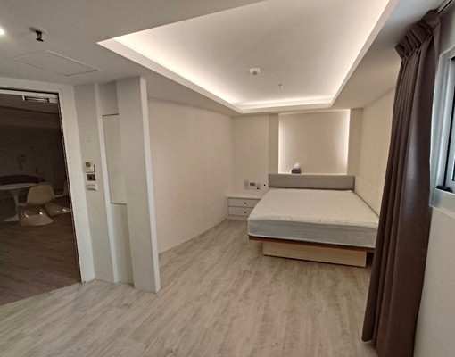 市中心《電梯套房租金含水電費》 - Image 7