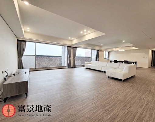 HOT●近市府MRT●超大空間●視野遼闊 - Image 1