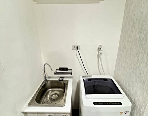 新埔民生站全新裝潢家具電齊全大兩房可寵物 - Image 3